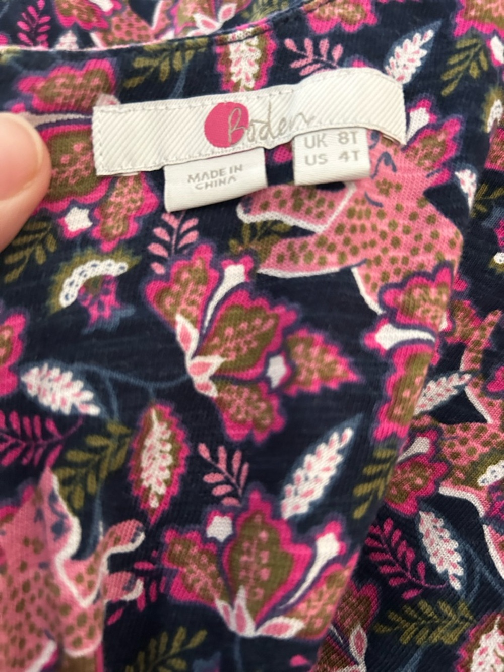 Boden- pink/navy floral and leopard print. Beautiful details scoop - Picture 5 of 6